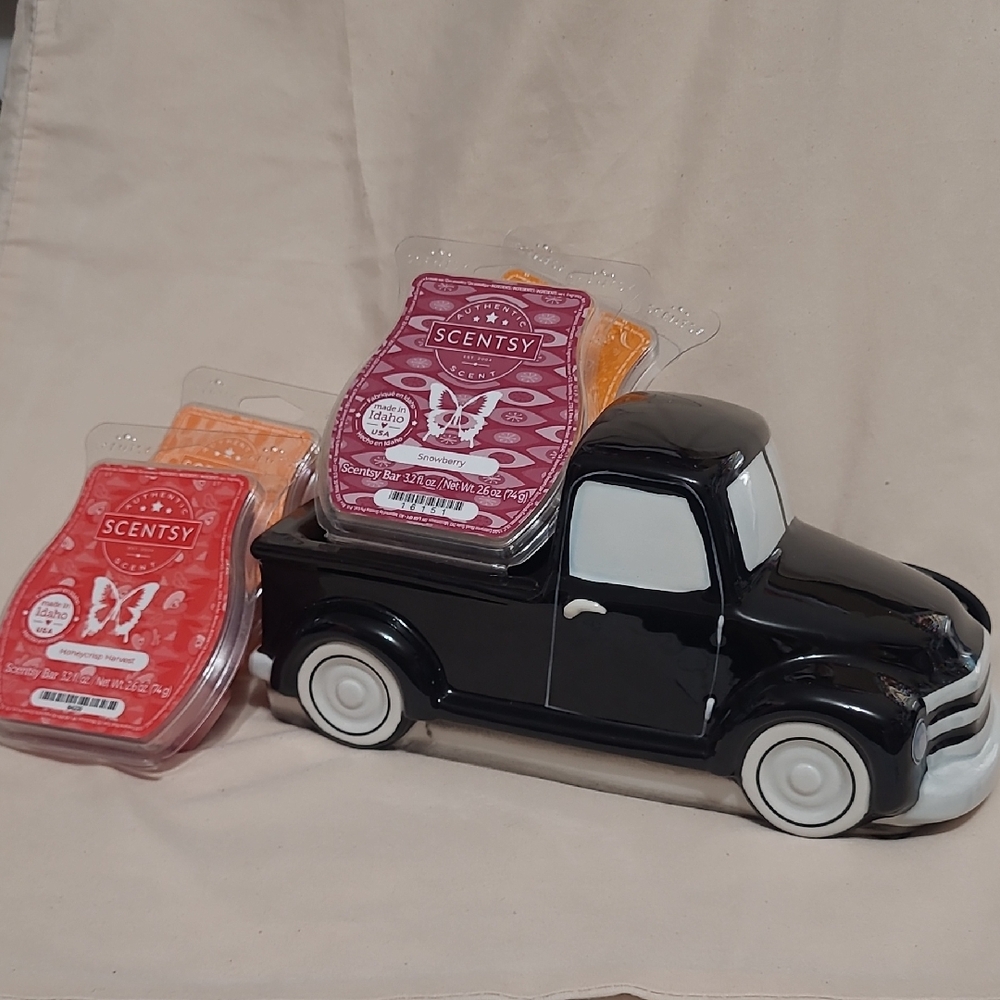 Scentsy Black Ceramic Truck with Wax Melts
